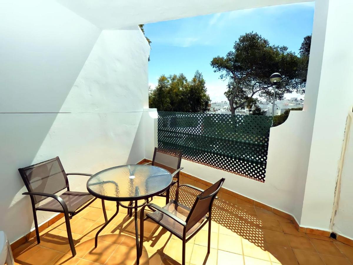 Apartamento Junto Al Mar Piscina Solo Familias كونيل ذي لا فرونتيرا المظهر الخارجي الصورة