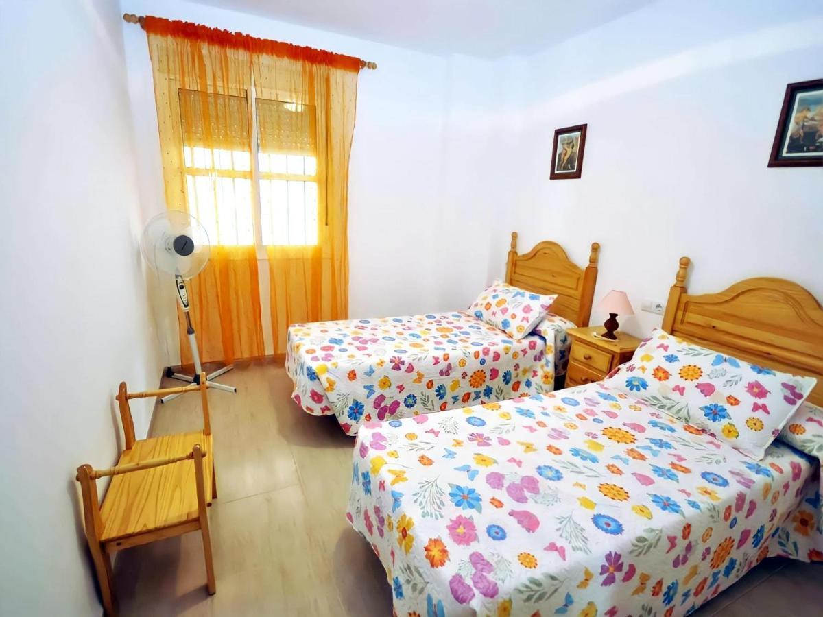 Apartamento Junto Al Mar Piscina Solo Familias كونيل ذي لا فرونتيرا المظهر الخارجي الصورة
