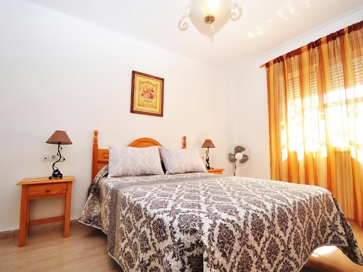 Apartamento Junto Al Mar Piscina Solo Familias كونيل ذي لا فرونتيرا المظهر الخارجي الصورة